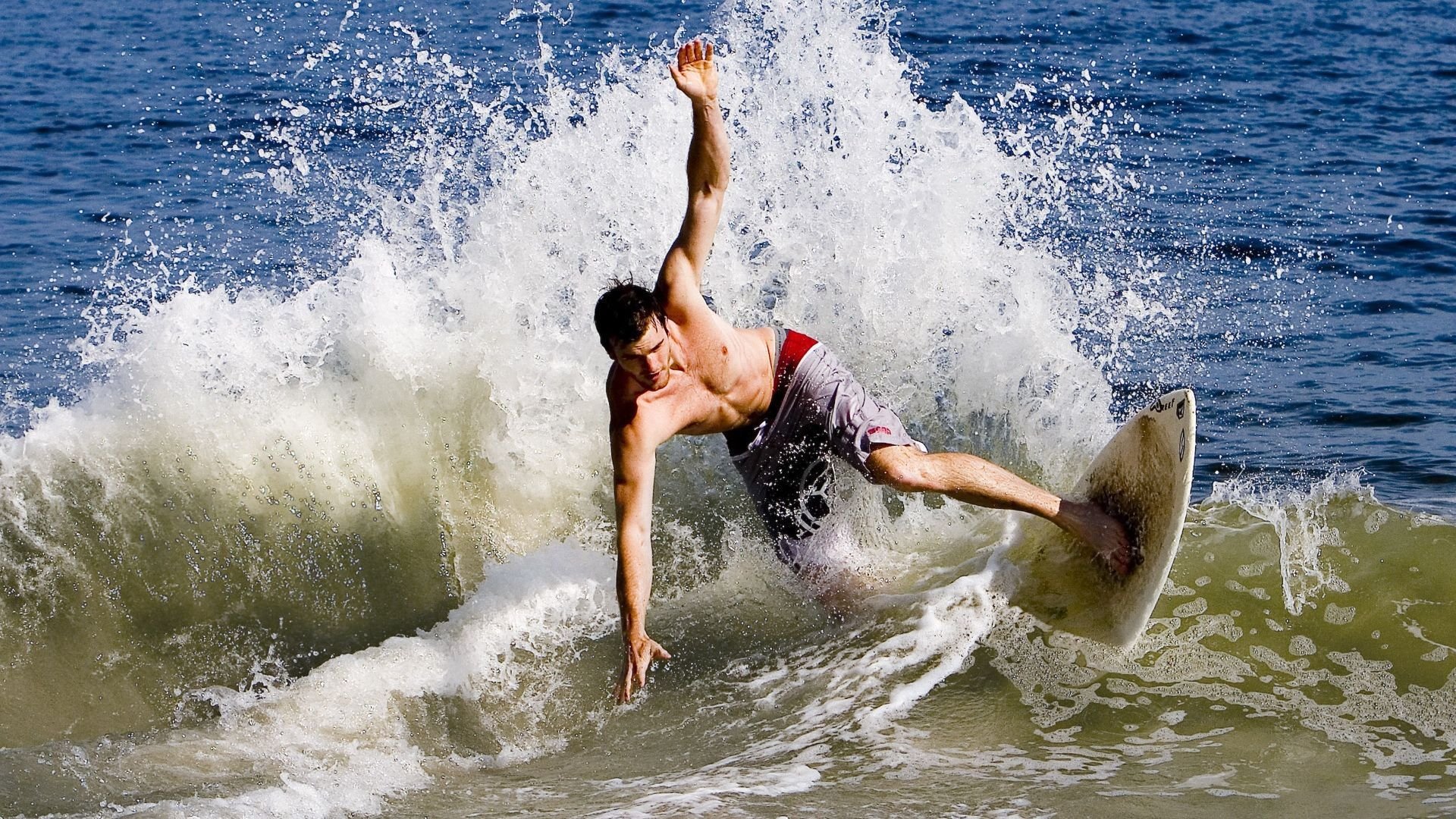 热火队首节大胜 坚守优势轻取黄蜂队，热火vs黄蜂录像回放